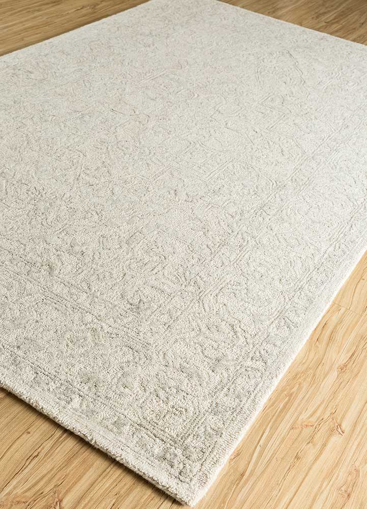 Imara Antique White/Medium Gray Hand Tufted Carpet